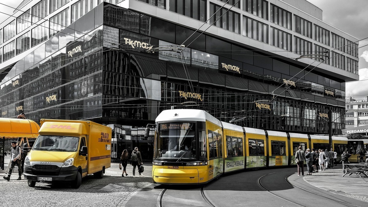 Mobilität & Verkehr in Ludwigshafen am Rhein – Anbindung, Parken und ÖPNV im Überblick